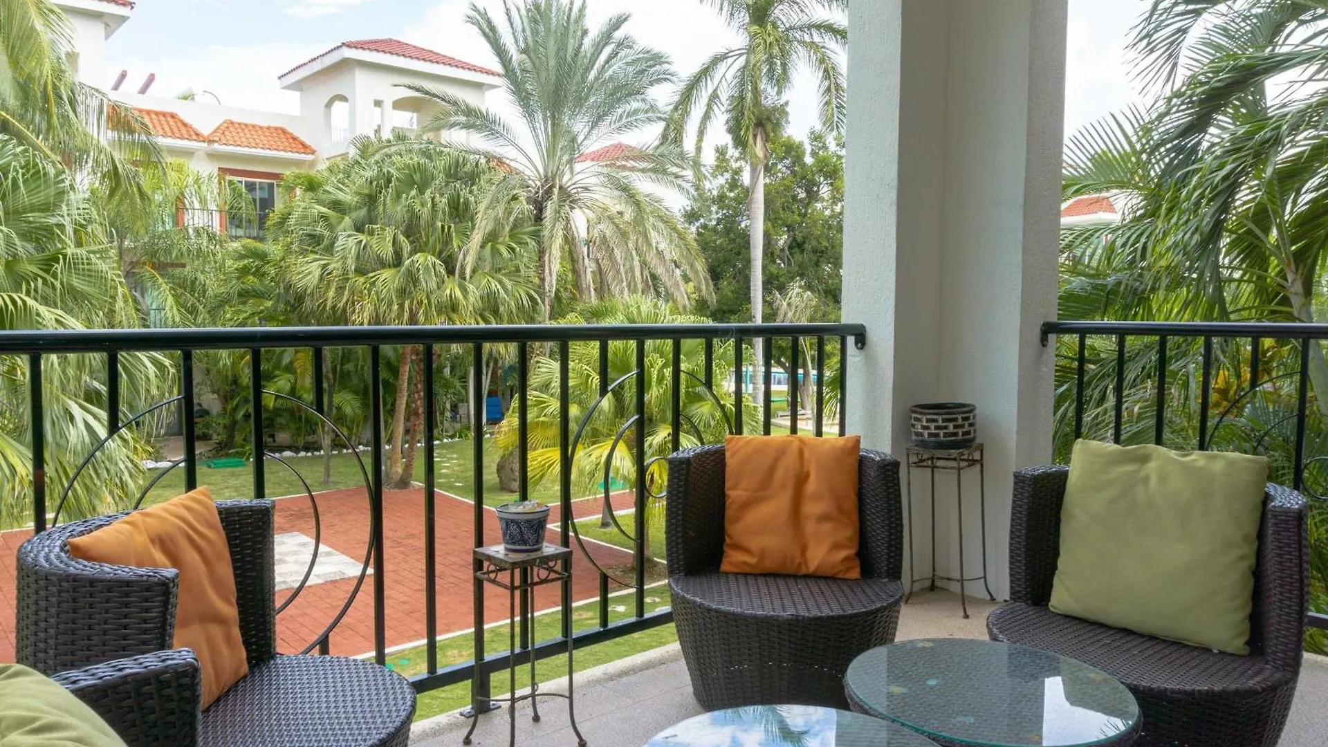 Paseo Del Sol Surf 203 Condo Playa del Carmen
